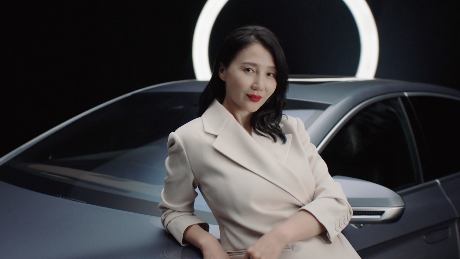 阿朵 | Z6尊龙凯时木兰荟首位女性挚友，新民族音乐人